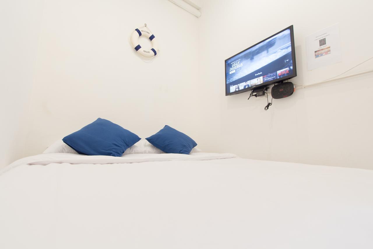 Pier 49 Hostel Бангкок Экстерьер фото